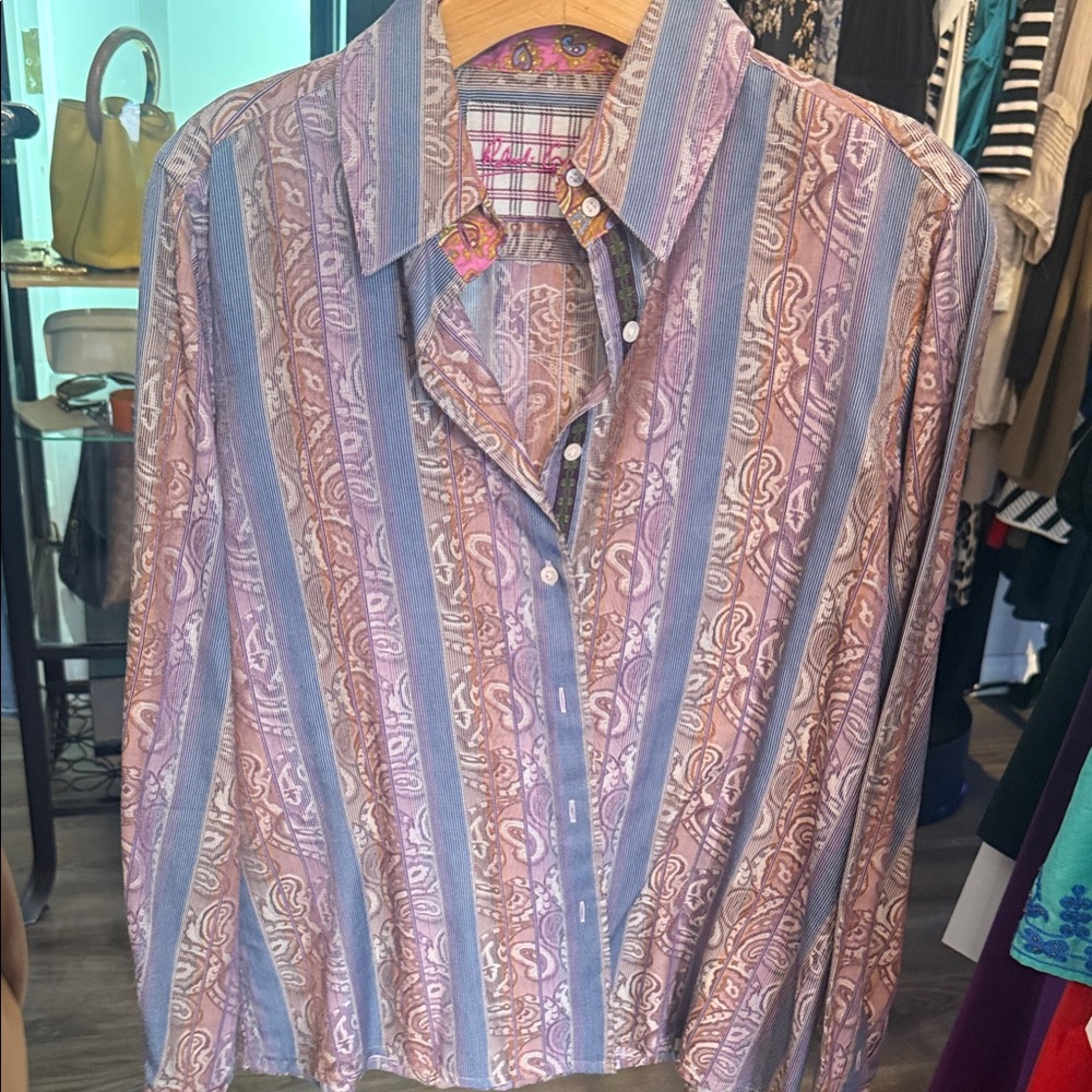 Robert Graham Blue and Pink Paisley Stripe Shirt size 12 blues pinks art to wear